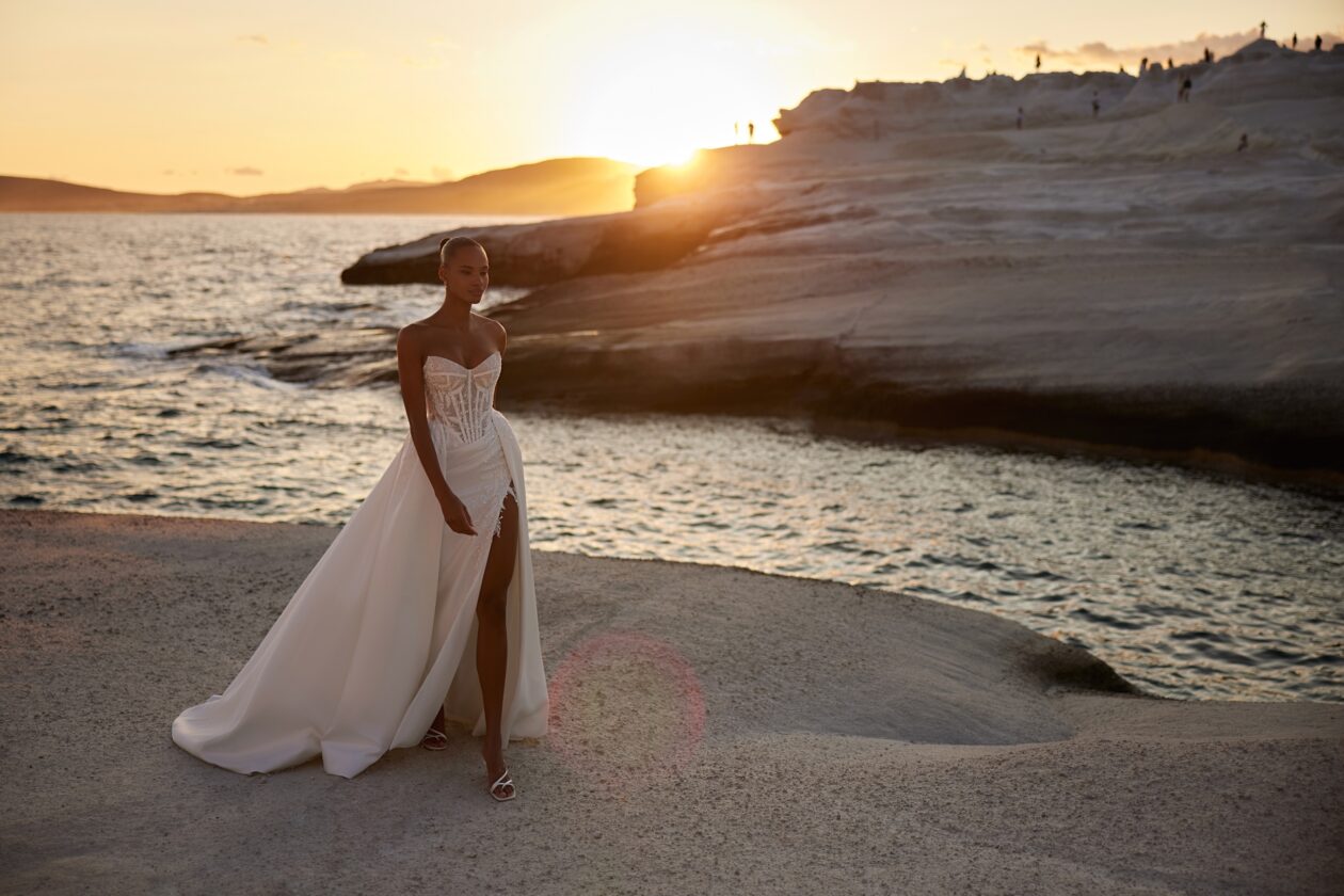 Tatum 3 весільна сукня Eva Lendel з колекції Venus