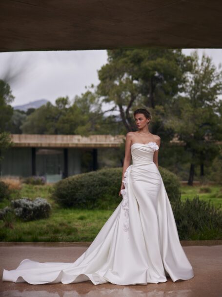 Capella dress 1 by Eva Lendel from Less is More V